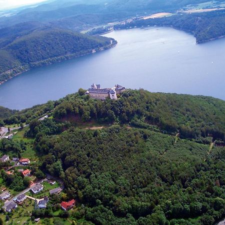 Готель Gaestehaus Stolzenberg Галленберґ Екстер'єр фото